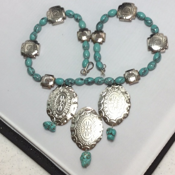 Beautiful hand crafted southwestern necklace - Picture 5 of 5